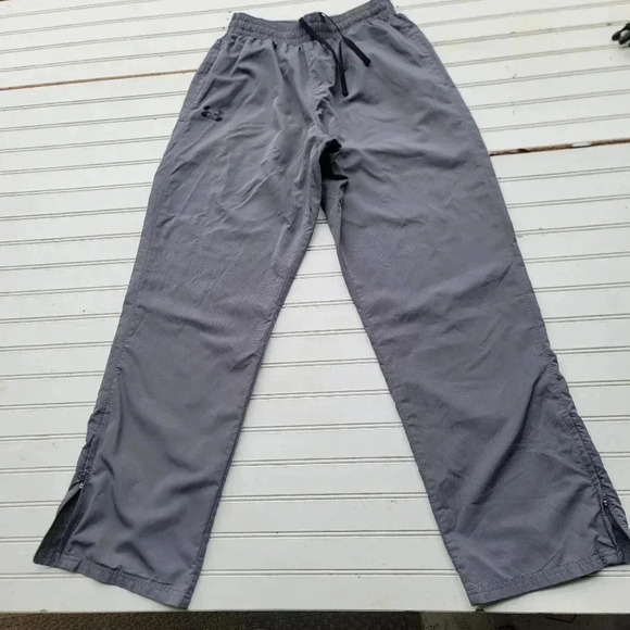 Under Armour Athletic Pants Windbreaker Loose Fit Drawstring Zip-Ankle Mesh Sz M - Picture 1 of 11